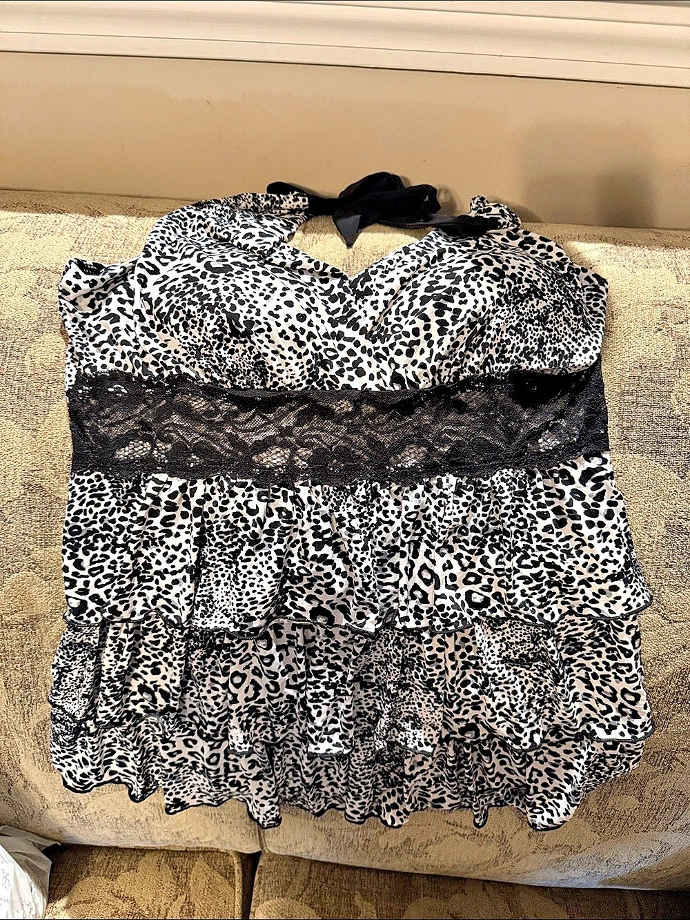 Kiwi Large Animal Print Lace Halter Top in Black & White Size Large